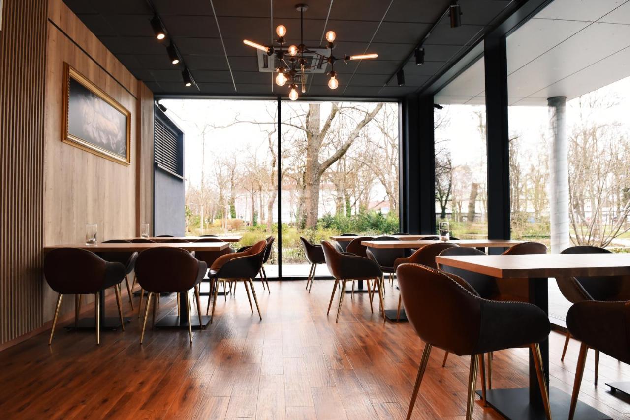 Artisan Park Bed & Breakfast Kostrzyn nad Odra Exterior photo